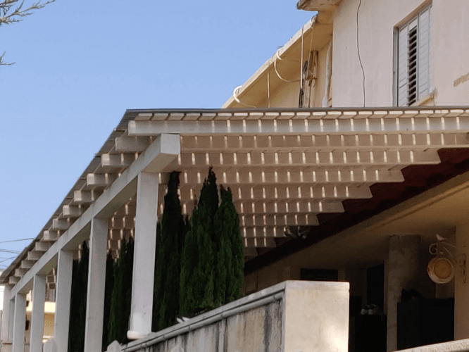 בניית פרגולה